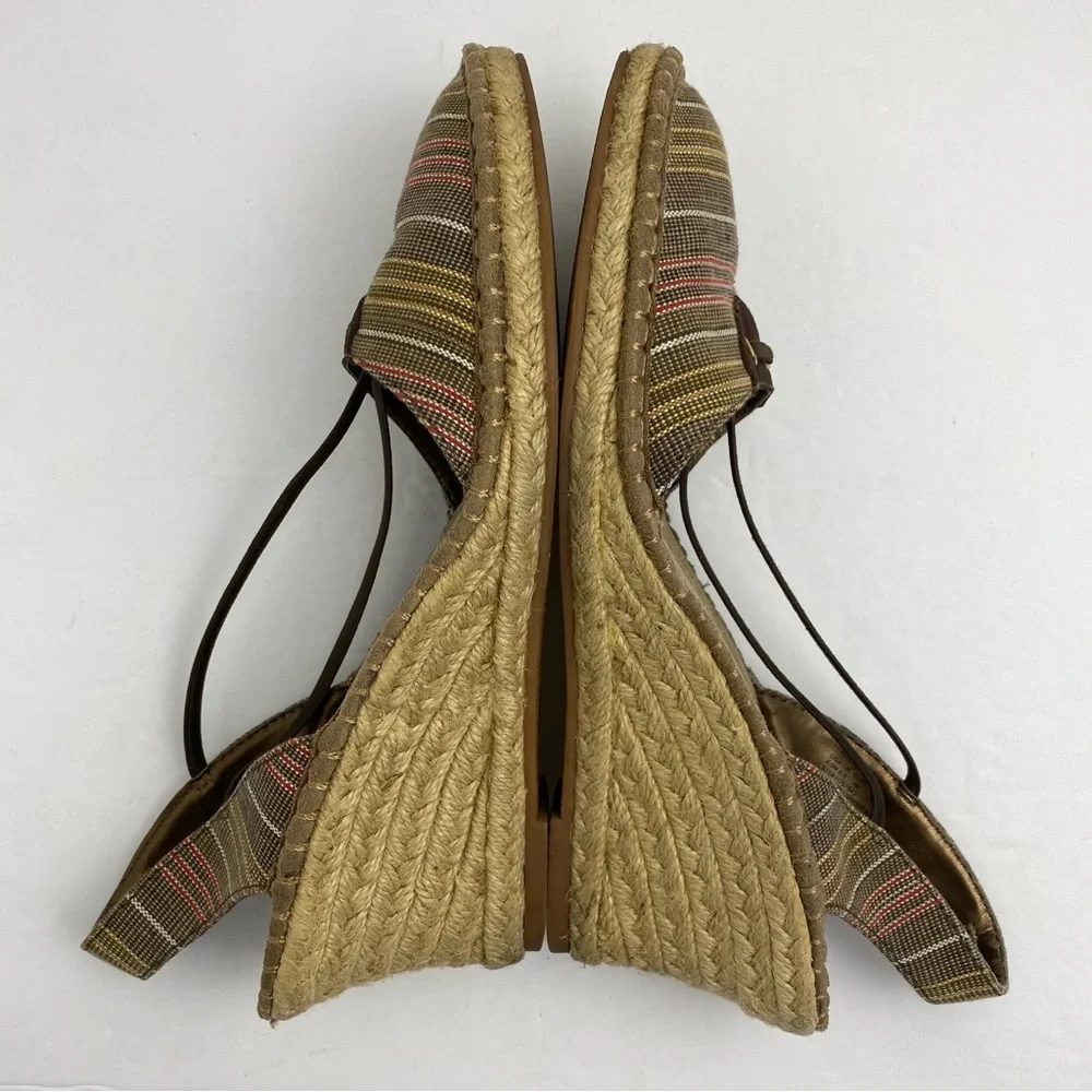 Soft Style size 8.5 Women’s Brown Espadrille Wedge Sandals